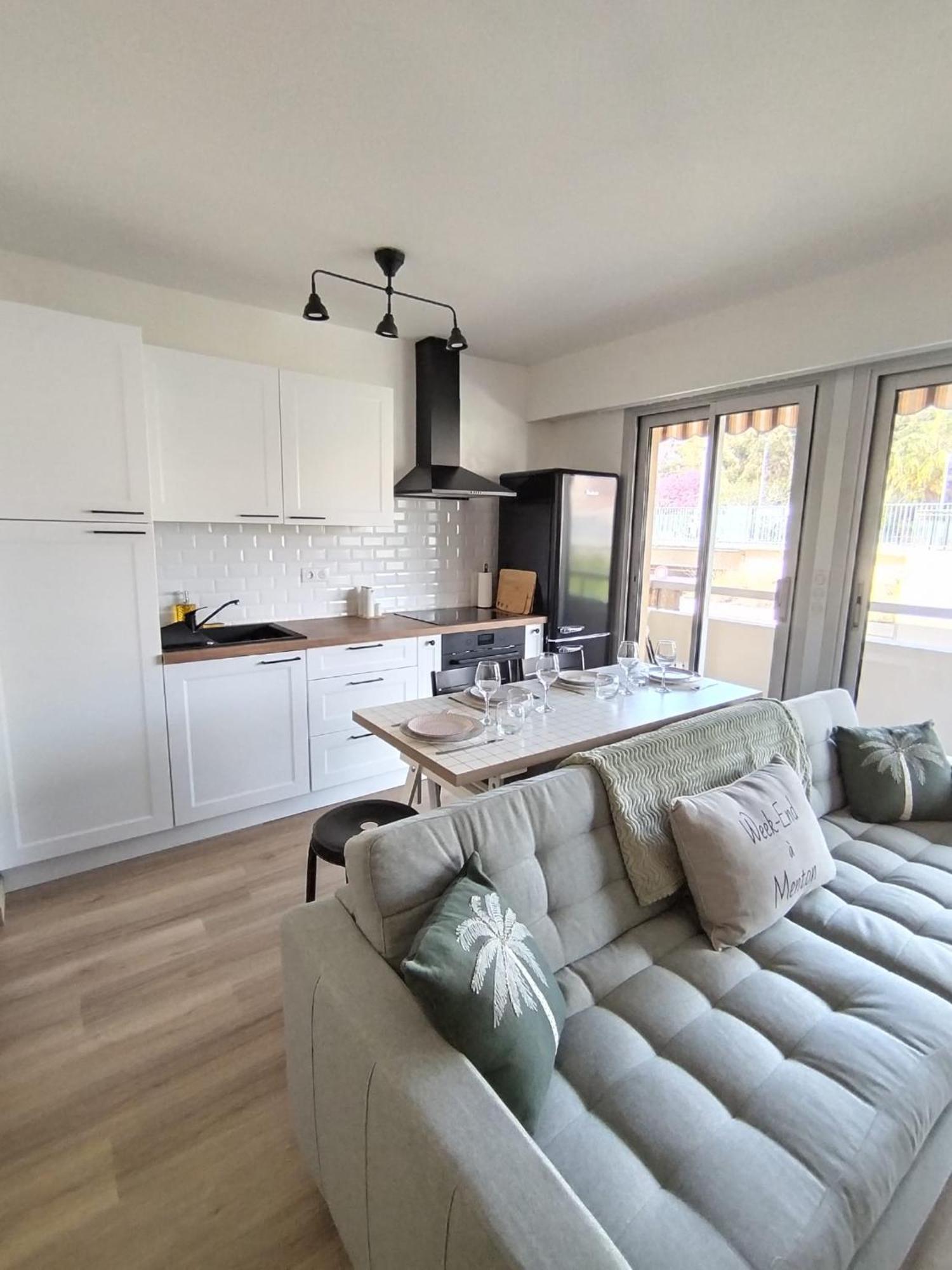 Studio Avec Coin Nuit Roquebrune-Cap-Martin Bagian luar foto