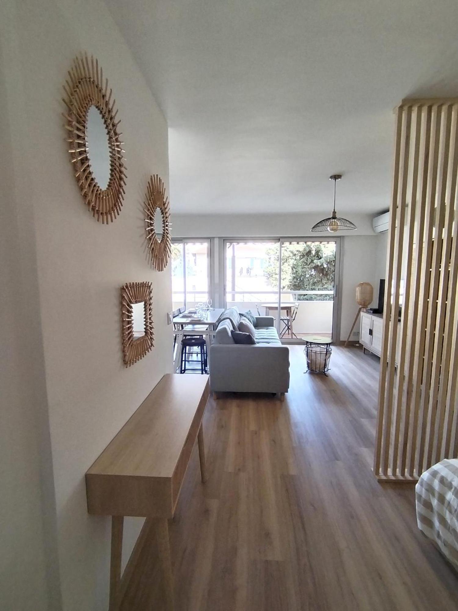 Studio Avec Coin Nuit Roquebrune-Cap-Martin Bagian luar foto
